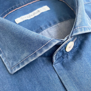 chemise-indigo-en-jean-denim-detail-col